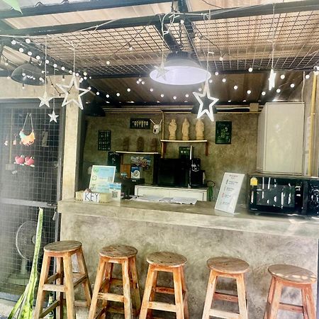 奈扬海滩 Golf House酒店 外观 照片