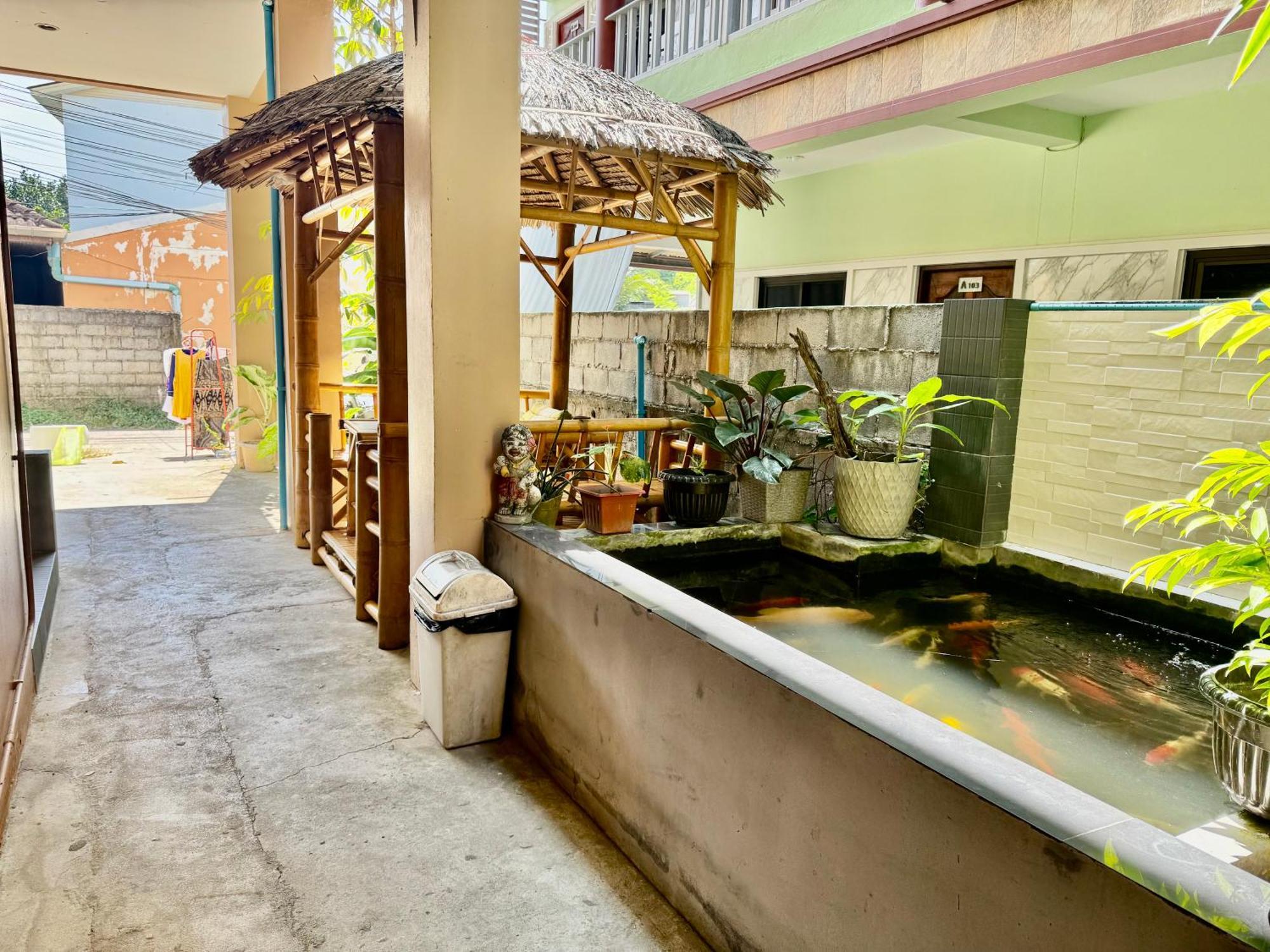 奈扬海滩 Golf House酒店 外观 照片