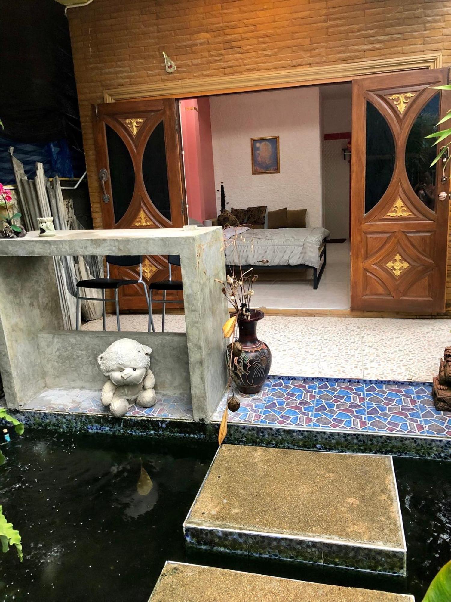 奈扬海滩 Golf House酒店 外观 照片